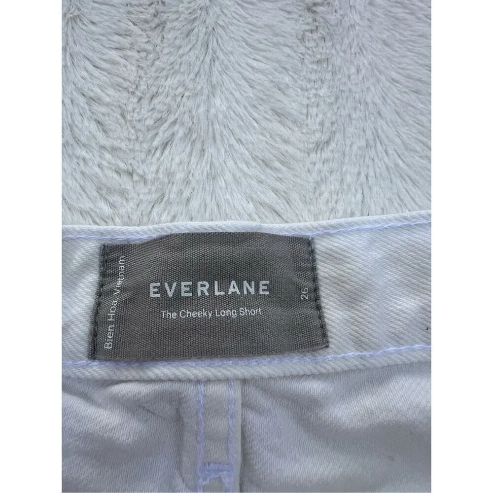 Everlane the cheeky long short Women’s size 26”